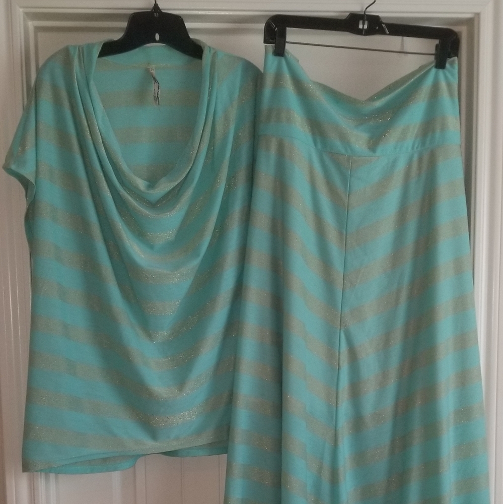 Seven7 Luxe Maxi Skirt and Top